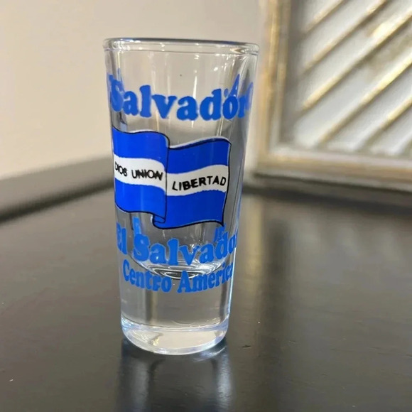 El Salvador Shot Glass - Picture 2 of 4